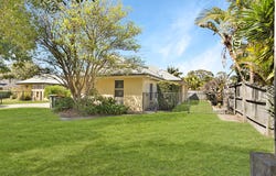 2/52 Budgeree Street, Tea Gardens, NSW 2324