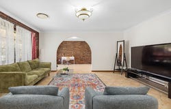 2 Kushka  Street, Robertson, Qld 4109