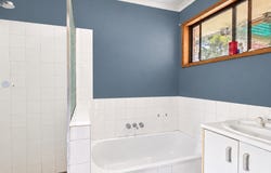 17 Alexander Drive, Highland Park, Qld 4211