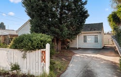 16 Broadhurst Avenue, Reservoir, Vic 3073