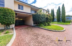 10B Casserley Avenue, Girrawheen, WA 6064