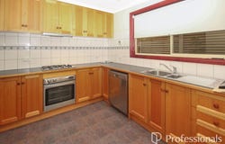 1/1 Cross Street, Maryborough, Vic 3465