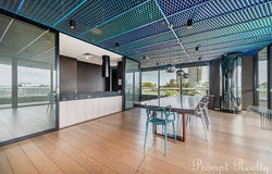 St Kilda, Vic 3182
