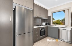 2/35 Cropley Crescent, Laverton, Vic 3028