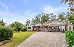 140 Beacon Road, Tamborine Mountain, Qld 4272