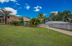 55 Manooka Drive, Cannonvale, Qld 4802