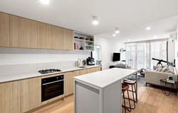202/2B Williamstown Road, Kingsville, Vic 3012