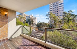 32/47 Gerard Street (enter from Paling Street), Cremorne, NSW 2090