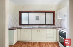 74 Weringa Avenue, Lake Heights, NSW 2502