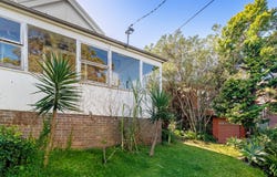 3-5 Hampton Court Road, Carlton, NSW 2218