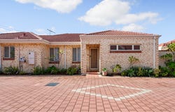 2/149 Hale Road, Forrestfield, WA 6058