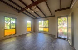 1 Hinkler Street, Childers, Qld 4660