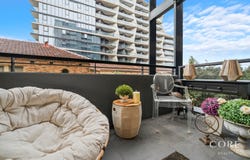 211/74 Queens Road, Melbourne, Vic 3004