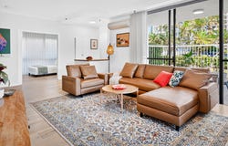 1/3 Cunningham Avenue, Main Beach, Qld 4217