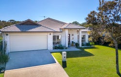 10 Biggera Court, Sandstone Point, Qld 4511