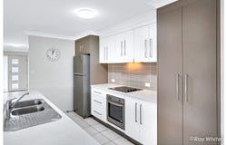 10 Tippett Crescent, Gracemere, Qld 4702