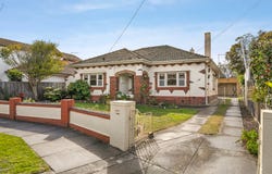 16 Oakdene Crescent, Carnegie, Vic 3163