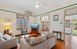 36 Morehead Avenue, Norman Park, Qld 4170