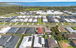 58 Dougan Street, Point Vernon, Qld 4655