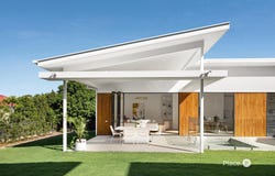 71 Real Avenue, Norman Park, Qld 4170