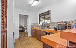 16 Foster Road, Kelmscott, WA 6111