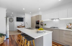 25 Fifth Street, Eildon, Vic 3713