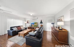 20 Holmes Way, Caroline Springs, Vic 3023