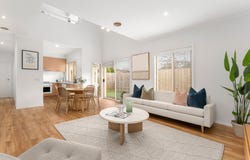 2/1 Bletchley Road, Hughesdale, Vic 3166