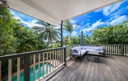 16 Grace Avenue, Cannonvale, Qld 4802
