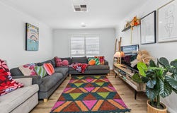 19 Valencia Drive, Gobbagombalin, NSW 2650
