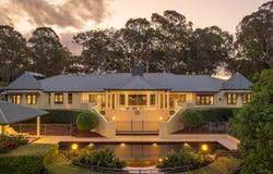 20 Kintyre Street, Brookfield, Qld 4069