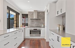 7 Endeavour Court, Thornlie, WA 6108