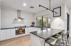5 Maida Vale Road, Maida Vale, WA 6057