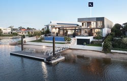 2 Saywell Street, Sorrento, Qld 4217