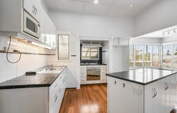 1A Ascot St, Newtown, Qld 4350