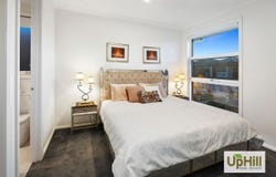 12 Liwen Street, Clyde North, Vic 3978