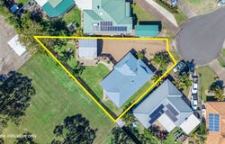 11 Macbel Court, Torquay, Qld 4655