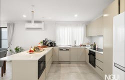 6 Rodeo Street, Spring Mountain, Qld 4300