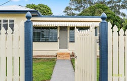 57 King Street, Urangan, Qld 4655