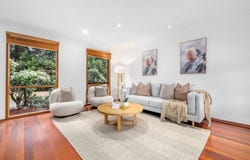 94 Wallace Road, Wantirna South, Vic 3152
