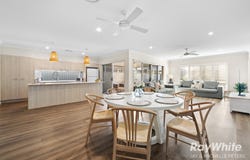 50 Eversleigh Road, Scarborough, Qld 4020