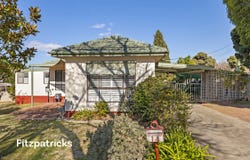 14 James Street, Kooringal, NSW 2650