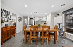 18 Clancy Way, Doreen, Vic 3754
