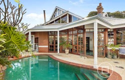 19 Swan Street East, Guildford, WA 6055