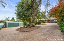 140 Beacon Road, Tamborine Mountain, Qld 4272