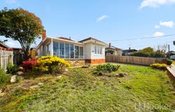 16 Collins Street, Queanbeyan, NSW 2620