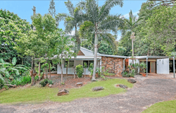 54 Robb Road, Redlynch, Qld 4870