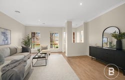 18 St Swindons Avenue, Lake Gardens, Vic 3355