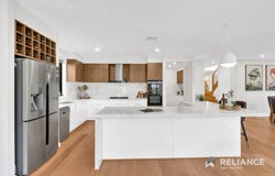 7 Airmaid Drive, Williams Landing, Vic 3027
