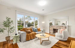 36 Wallace Avenue, Murrumbeena, Vic 3163